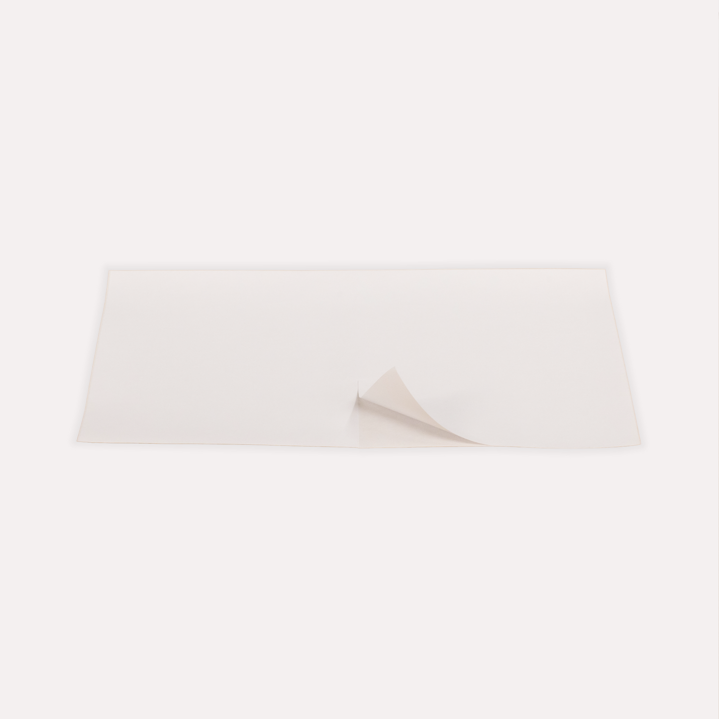 Versandlabel rückstandslos ablösbar und perfekt für Mehrweg Kartons, Versandtaschen und Papiertüten